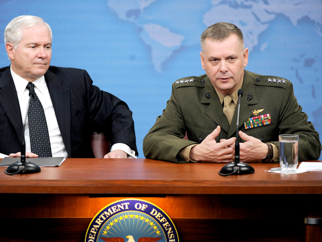 Gen. James Cartwright in 2009, with then-Defense Secretary Robert Gates: National Guard